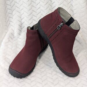 JBU Size 8 Women's Juno Boot Red Wine